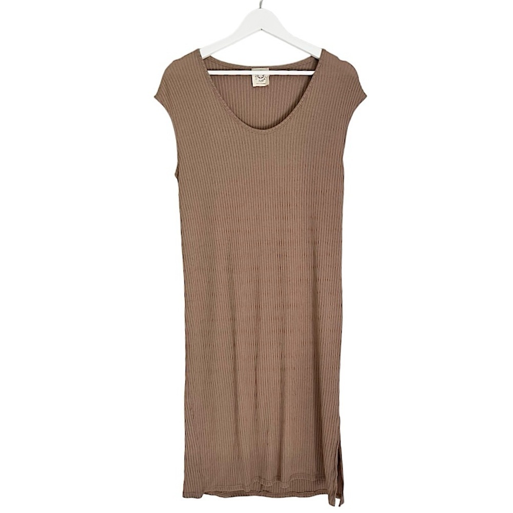NEW Fantastic Fawn Women’s‎ Ribbed Scoop Neck Midi Dress Light Brown Size Large